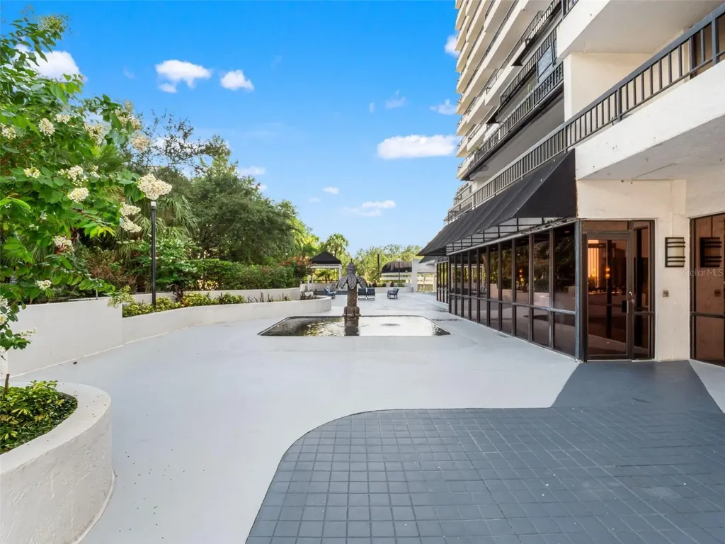 530 E Central Boulevard Orlando FL 32801