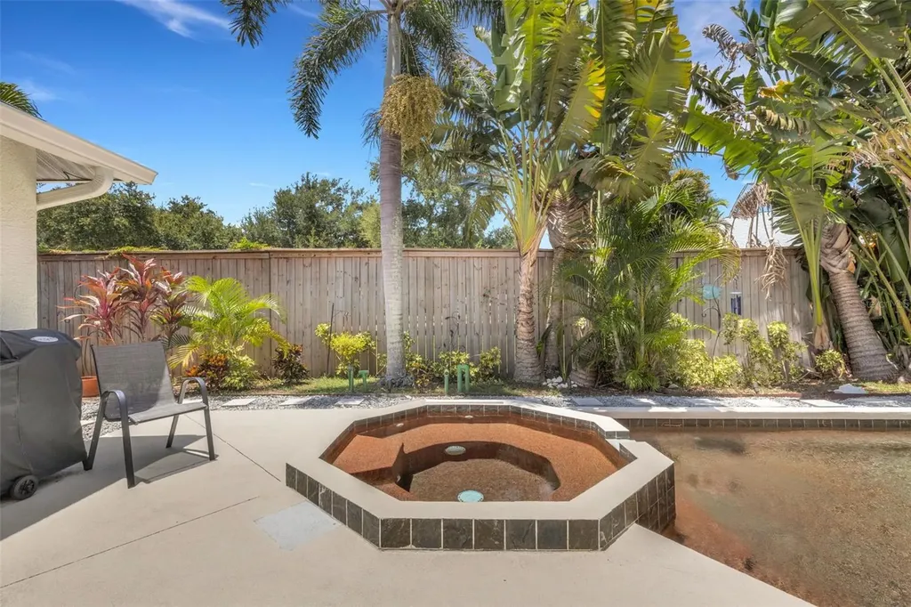2426 Icecapade Drive Sarasota FL 34240