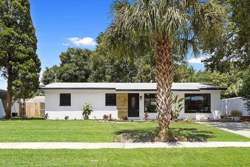 4721 W Wisconsin Avenue Tampa FL 33616