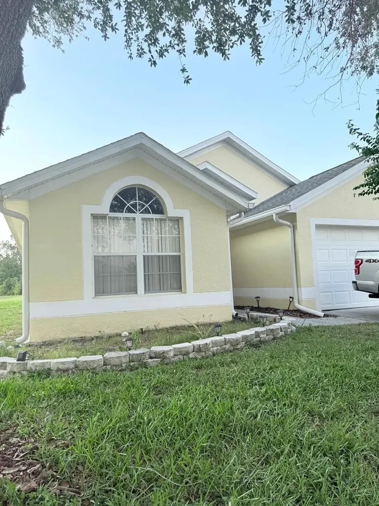 16425 Golden Eagle Boulevard Clermont FL 34714