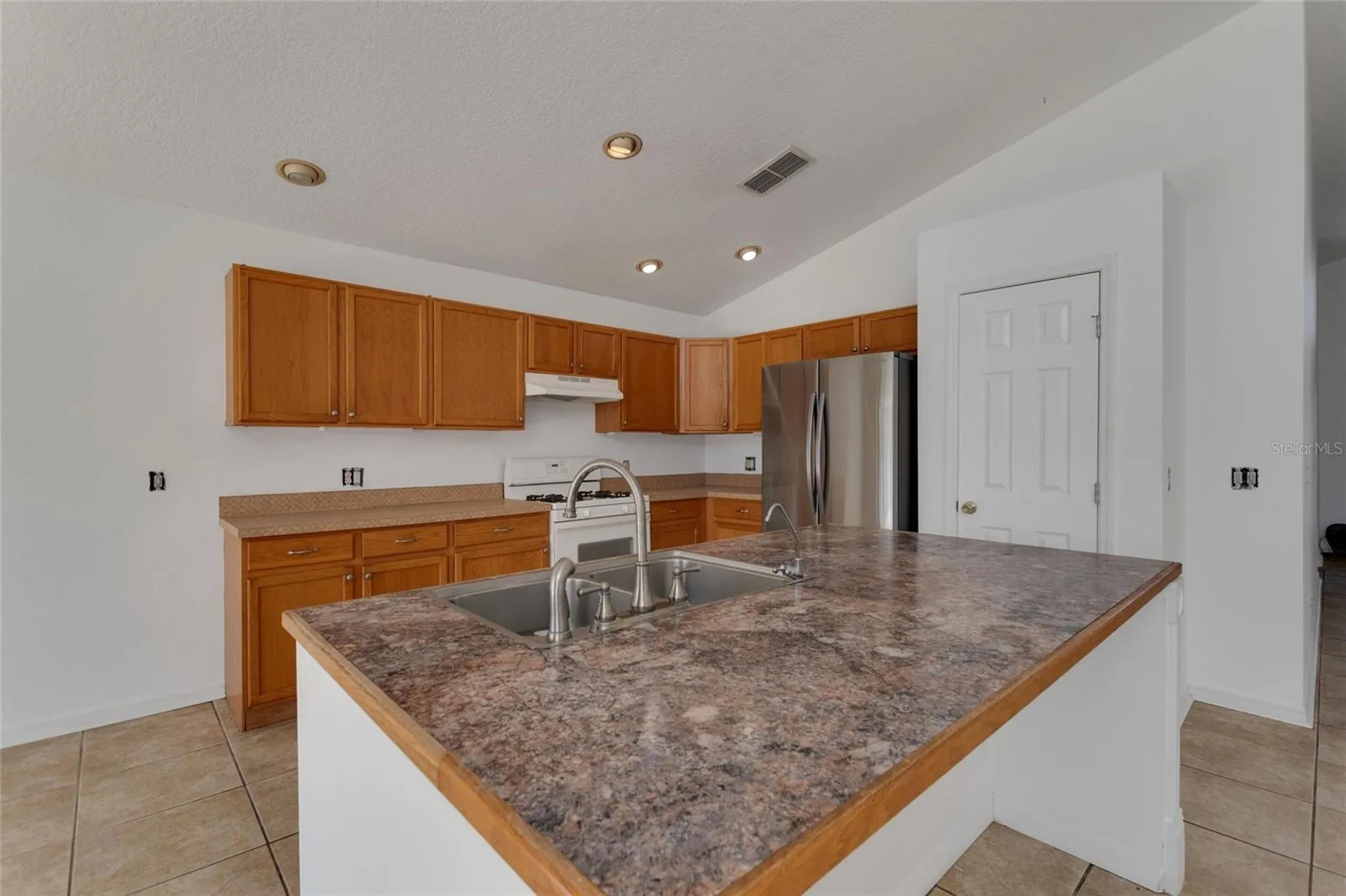 844 Berwick Drive Davenport FL 33897