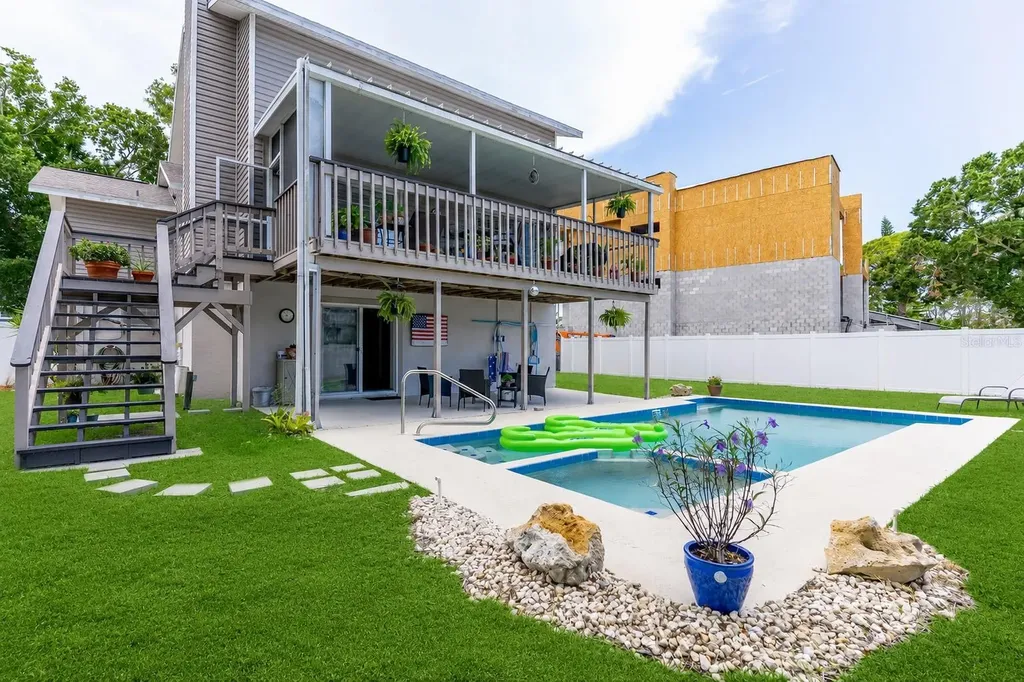 14 Baywood Drive Palm Harbor FL 34683