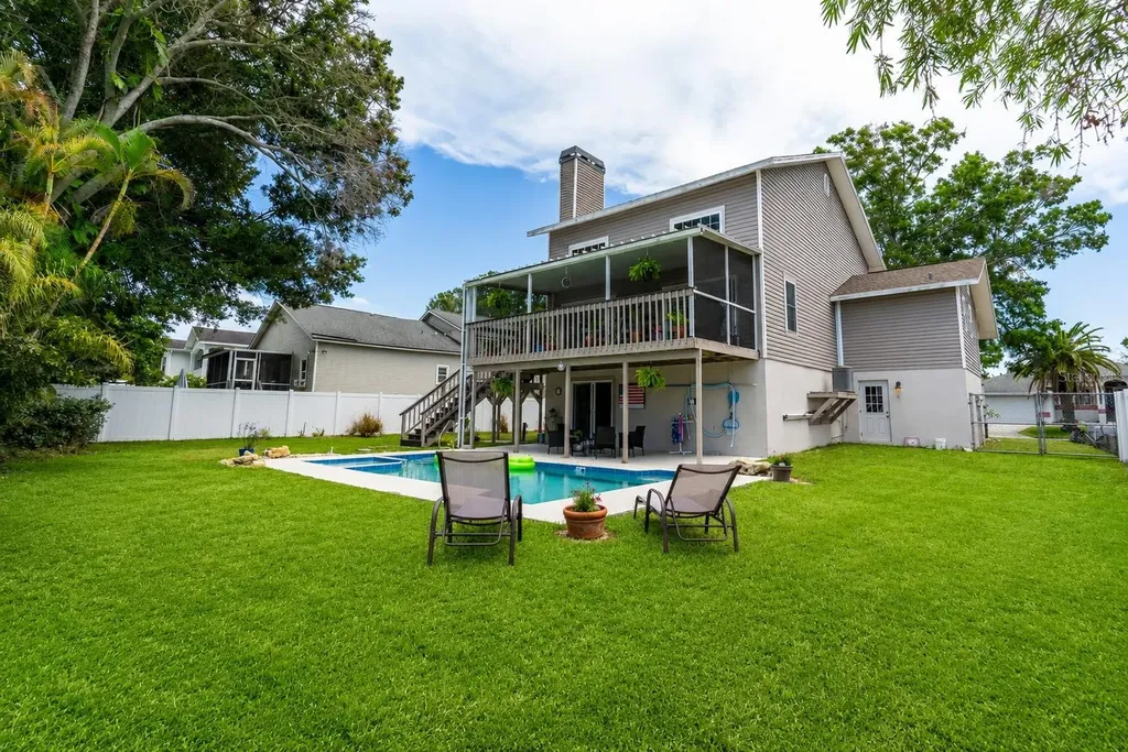 14 Baywood Drive Palm Harbor FL 34683