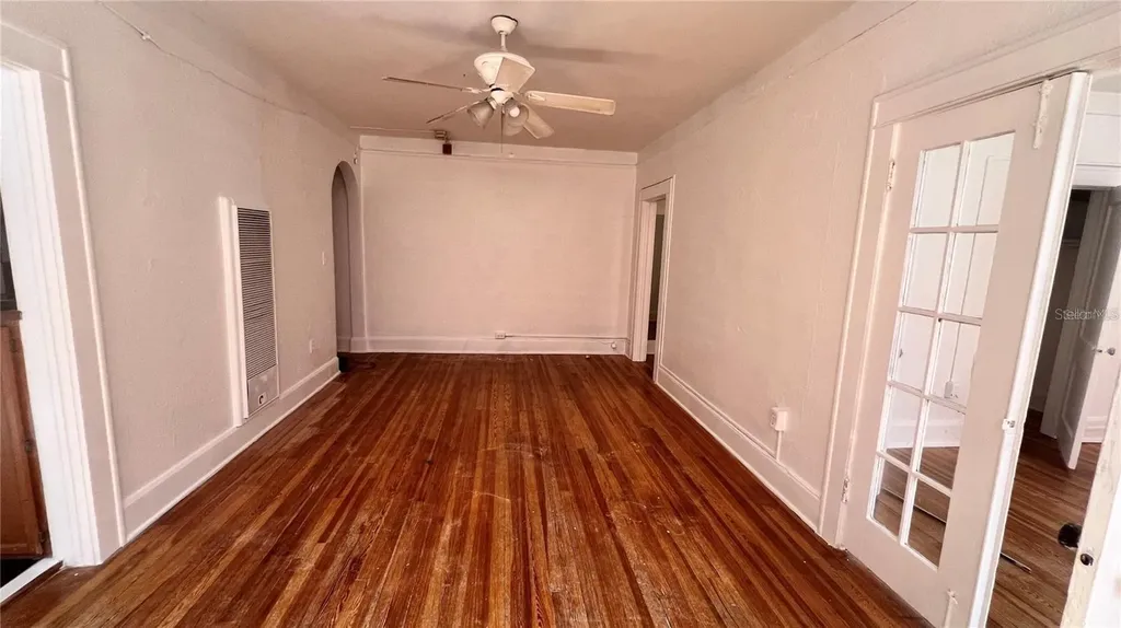 118 Indian Place Sarasota FL 34236