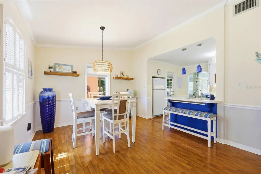 936 N Baker Street Mount Dora FL 32757