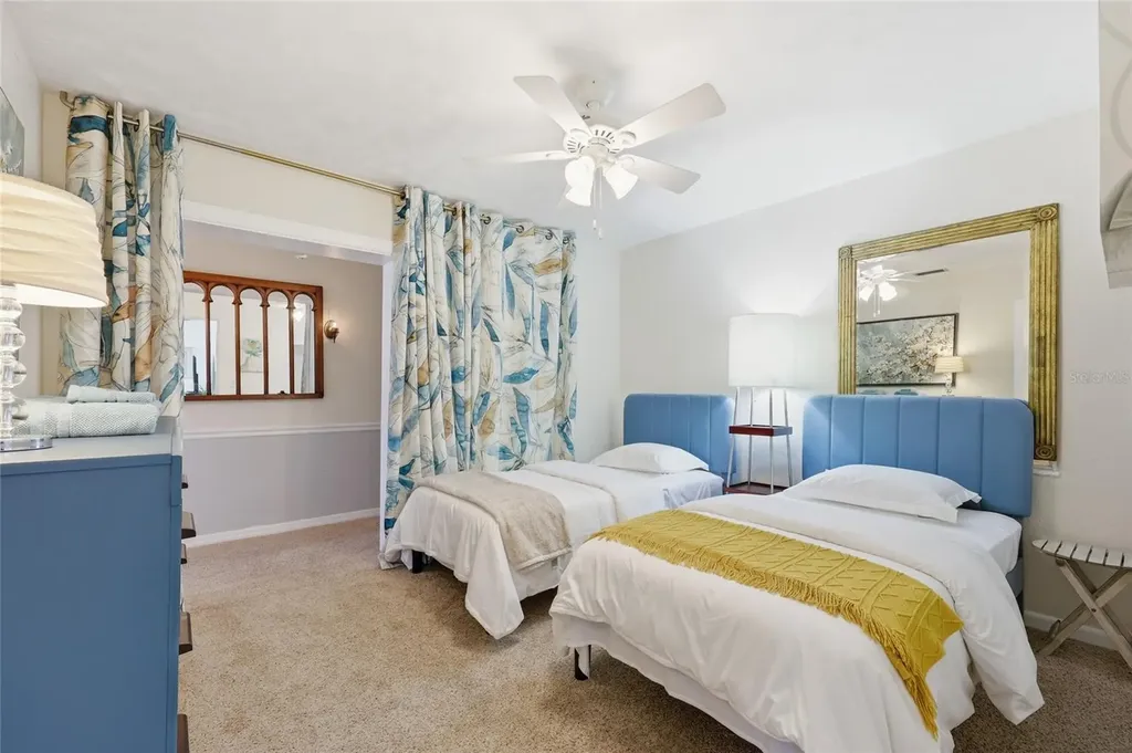 936 N Baker Street Mount Dora FL 32757