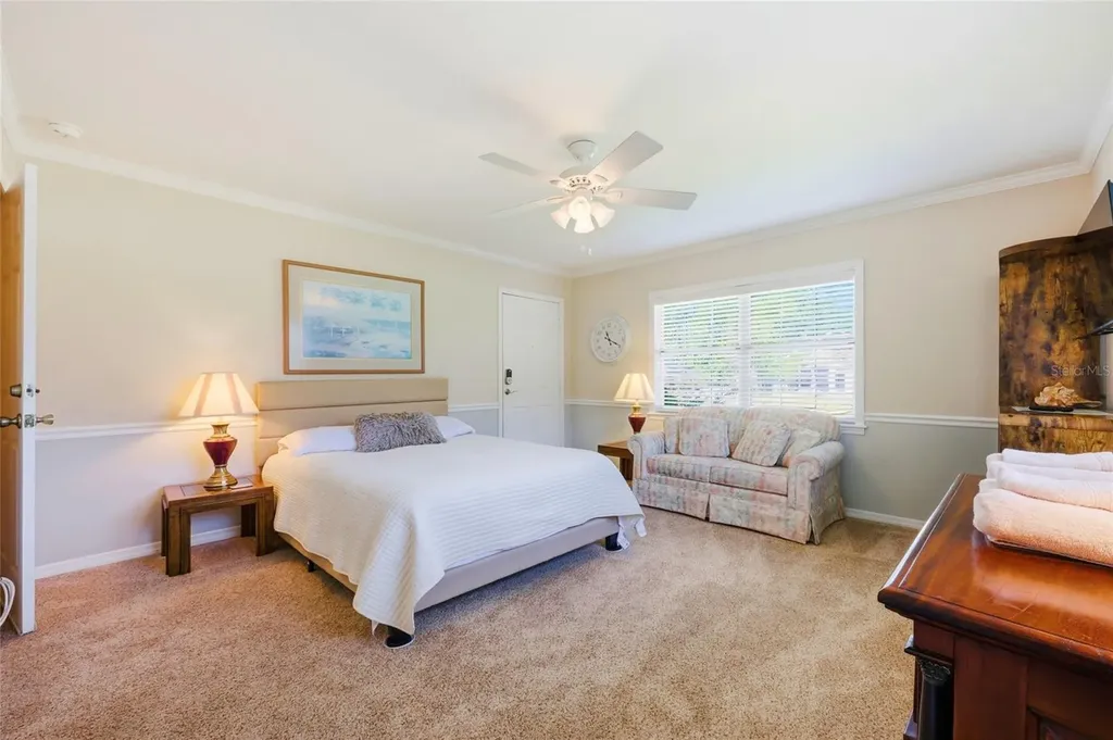 936 N Baker Street Mount Dora FL 32757