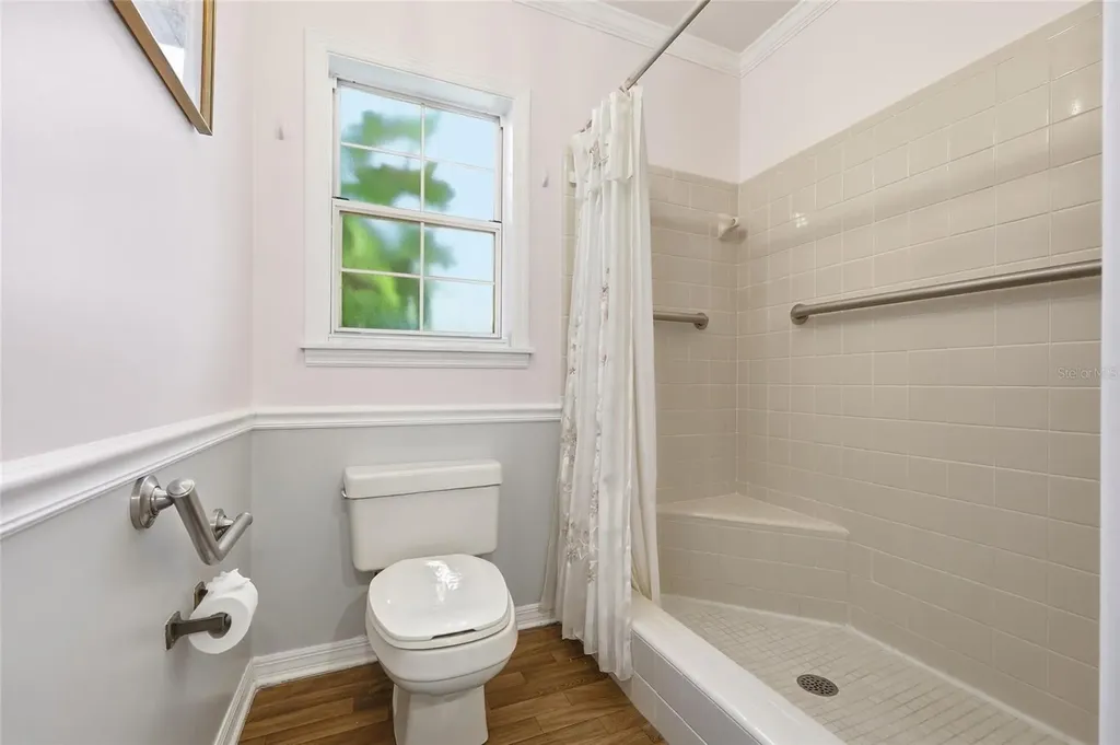 936 N Baker Street Mount Dora FL 32757