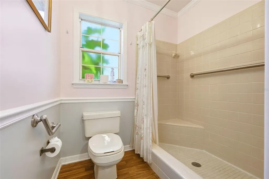 936 N Baker Street Mount Dora FL 32757
