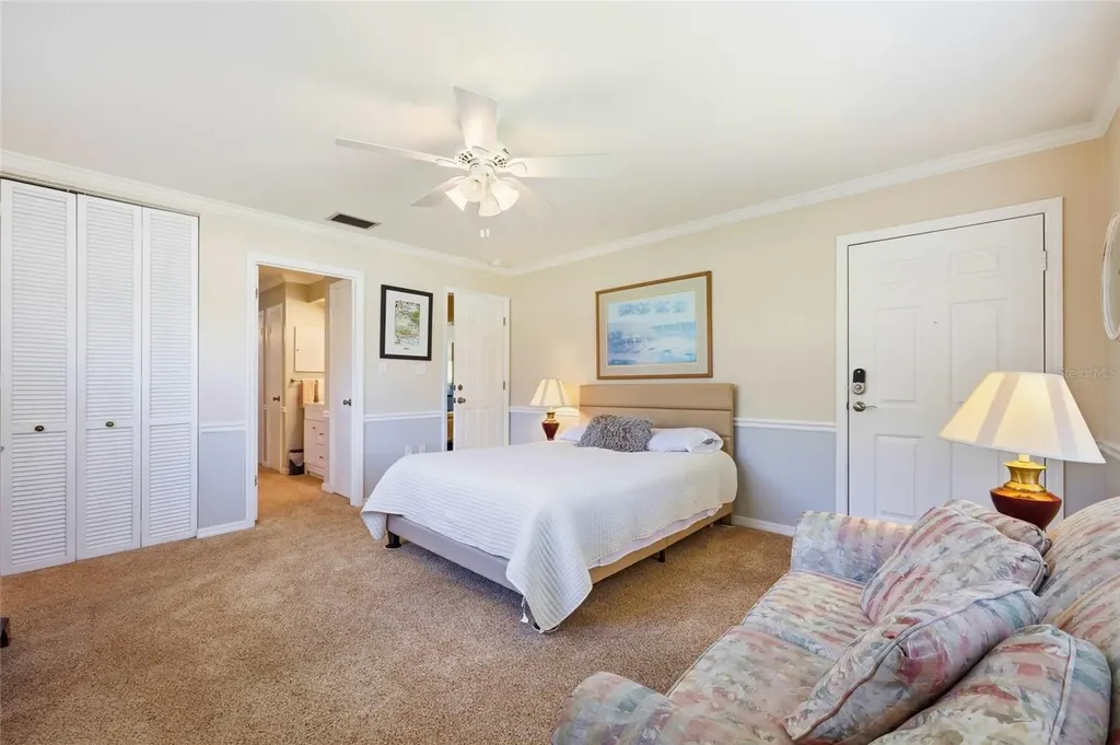 936 N Baker Street Mount Dora FL 32757