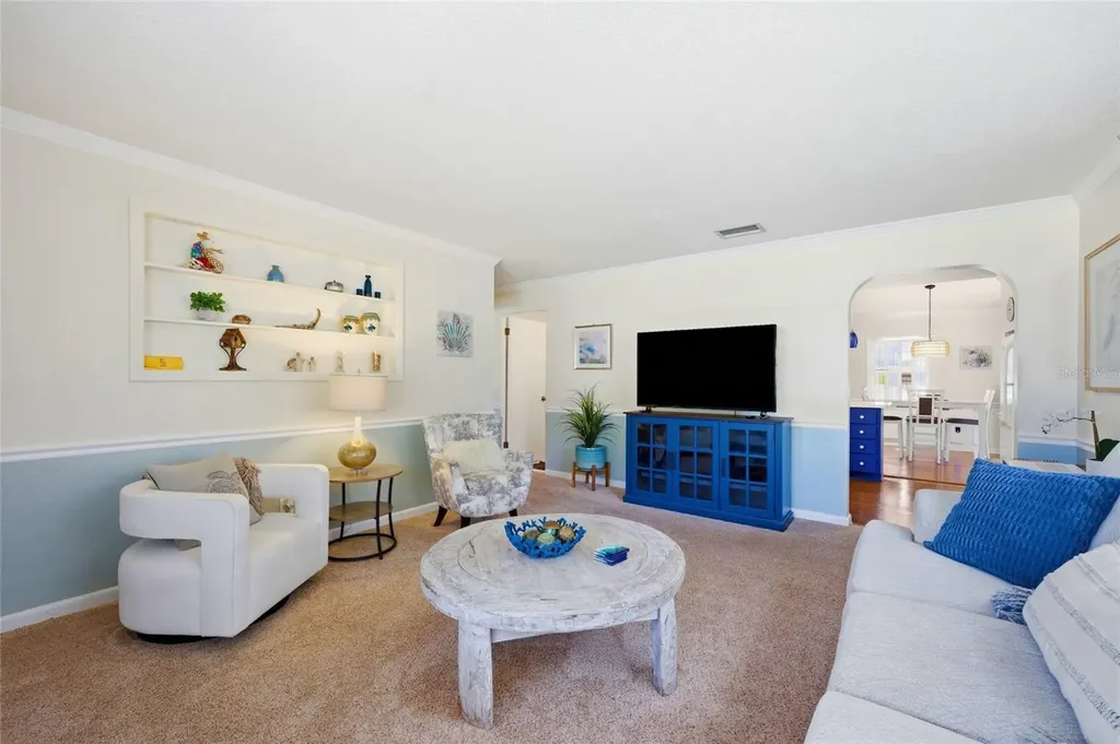 936 N Baker Street Mount Dora FL 32757