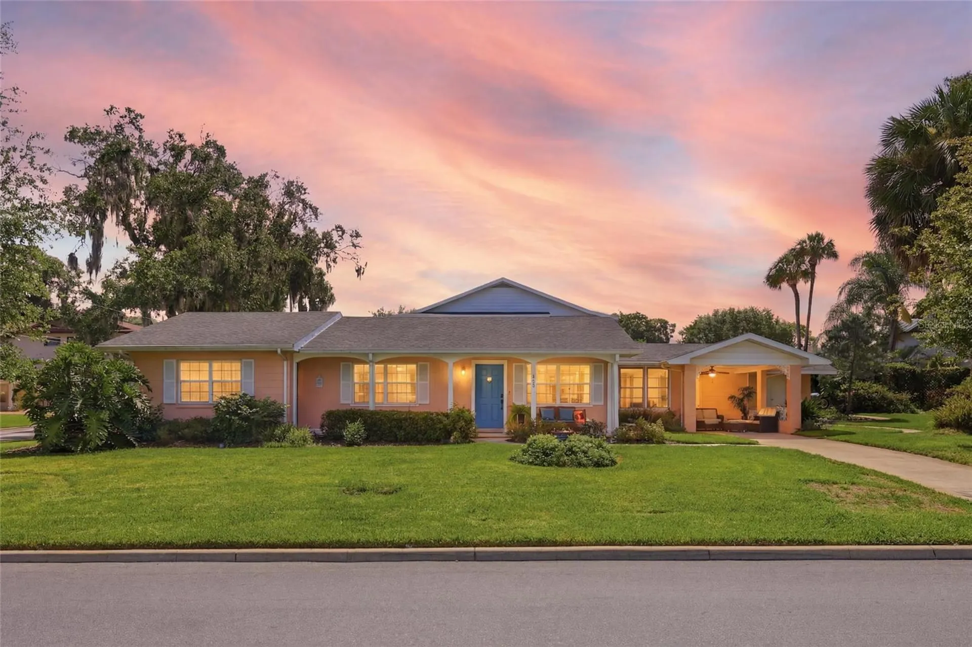 936 N Baker Street Mount Dora FL 32757