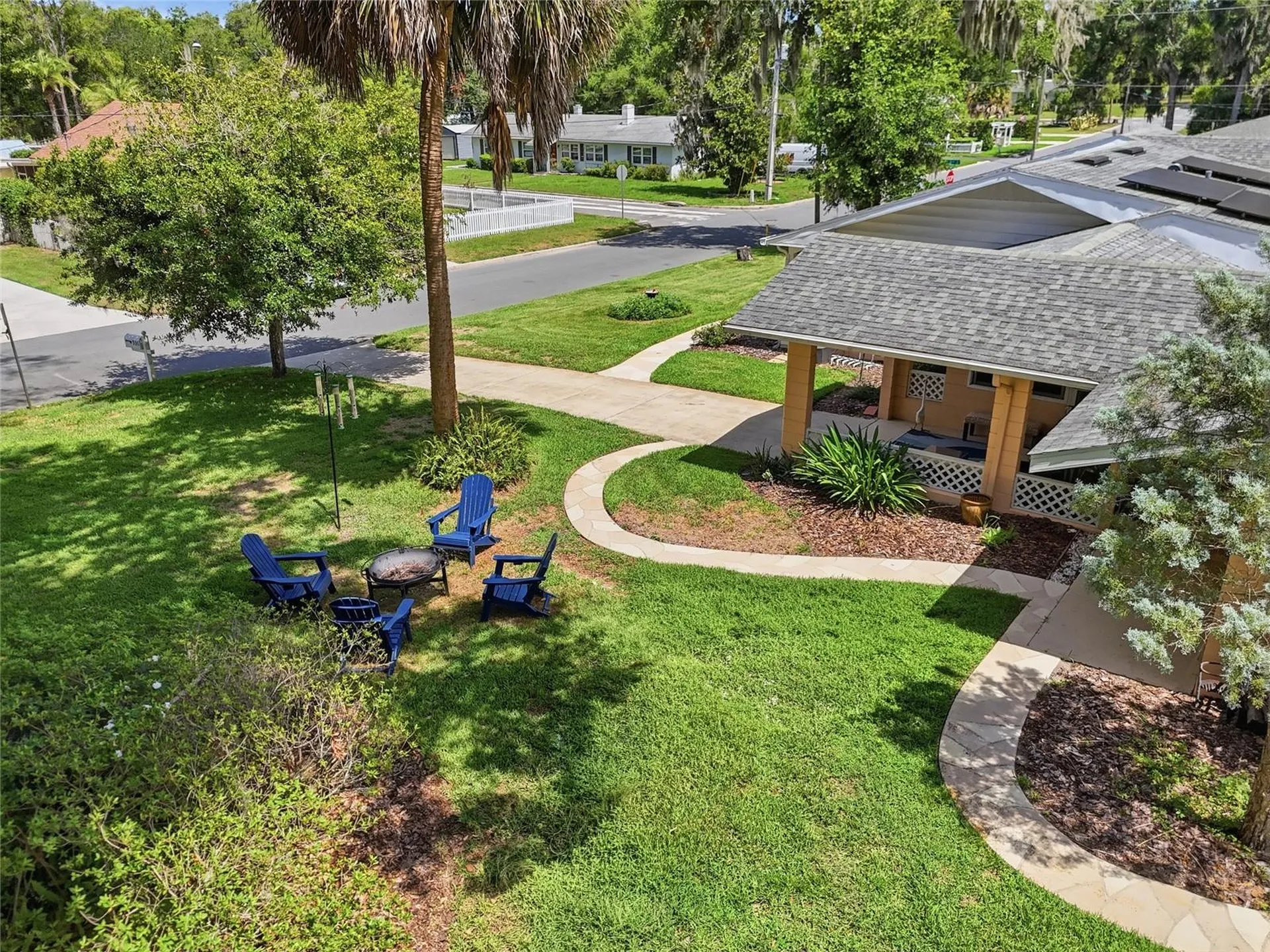 936 N Baker Street Mount Dora FL 32757