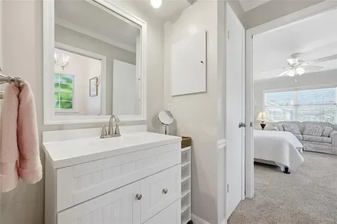 936 N Baker Street Mount Dora FL 32757