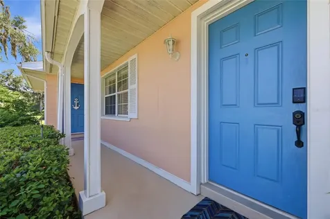 936 N Baker Street Mount Dora FL 32757