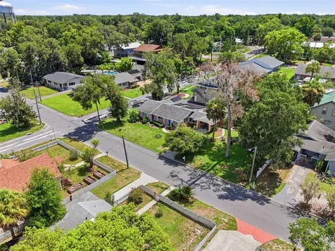 936 N Baker Street Mount Dora FL 32757