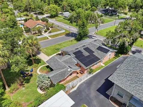 936 N Baker Street Mount Dora FL 32757