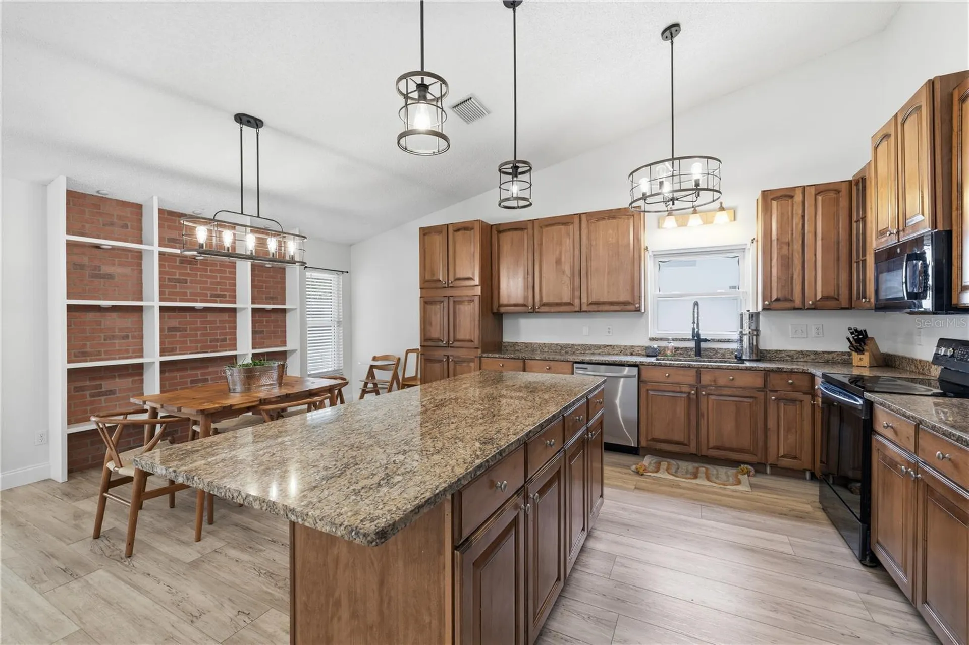 1570 Club Drive Tarpon Springs FL 34689