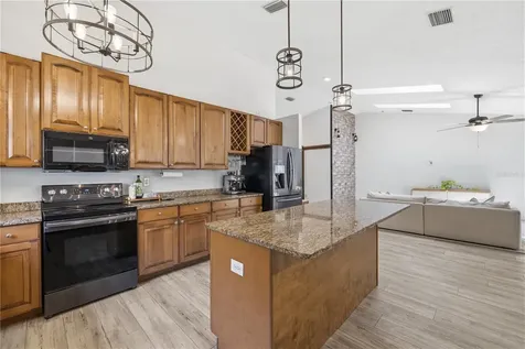 1570 Club Drive Tarpon Springs FL 34689