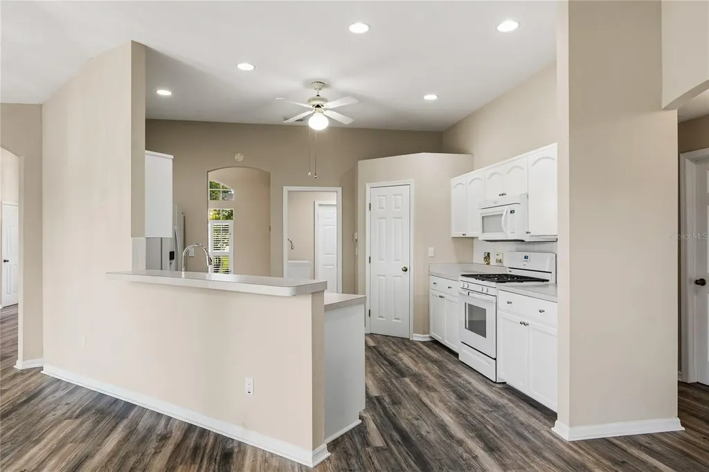 99 Hollow Pine Drive Debary FL 32713