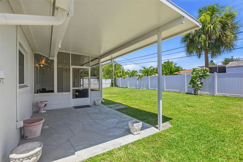11407 61st Avenue Seminole FL 33772