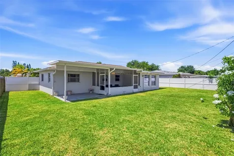 11407 61st Avenue Seminole FL 33772