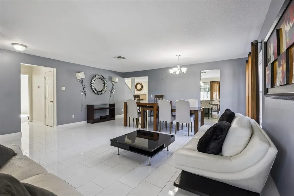 644 Flower Fields Lane Orlando FL 32824