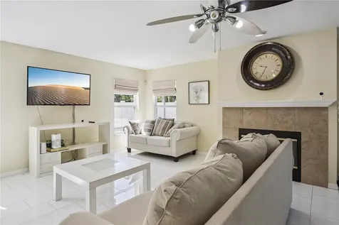 644 Flower Fields Lane Orlando FL 32824