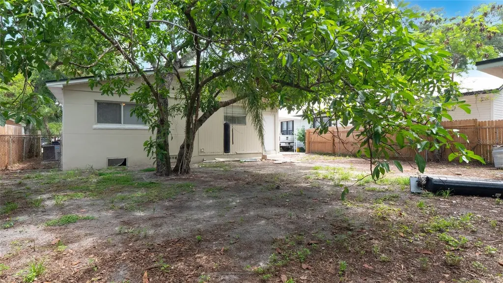 1213 E 24th Avenue Tampa FL 33605