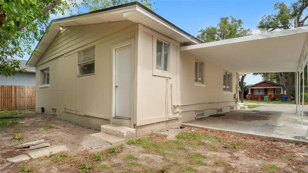 1213 E 24th Avenue Tampa FL 33605