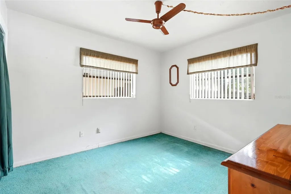 427 1st Avenue NE Largo FL 33770