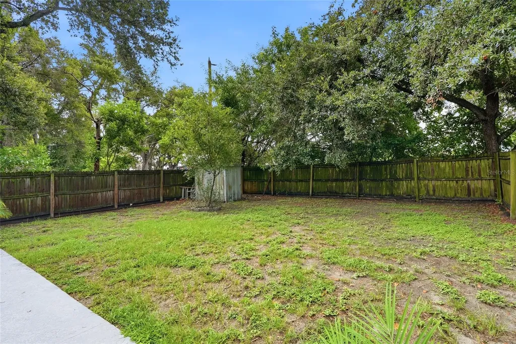 427 1st Avenue NE Largo FL 33770
