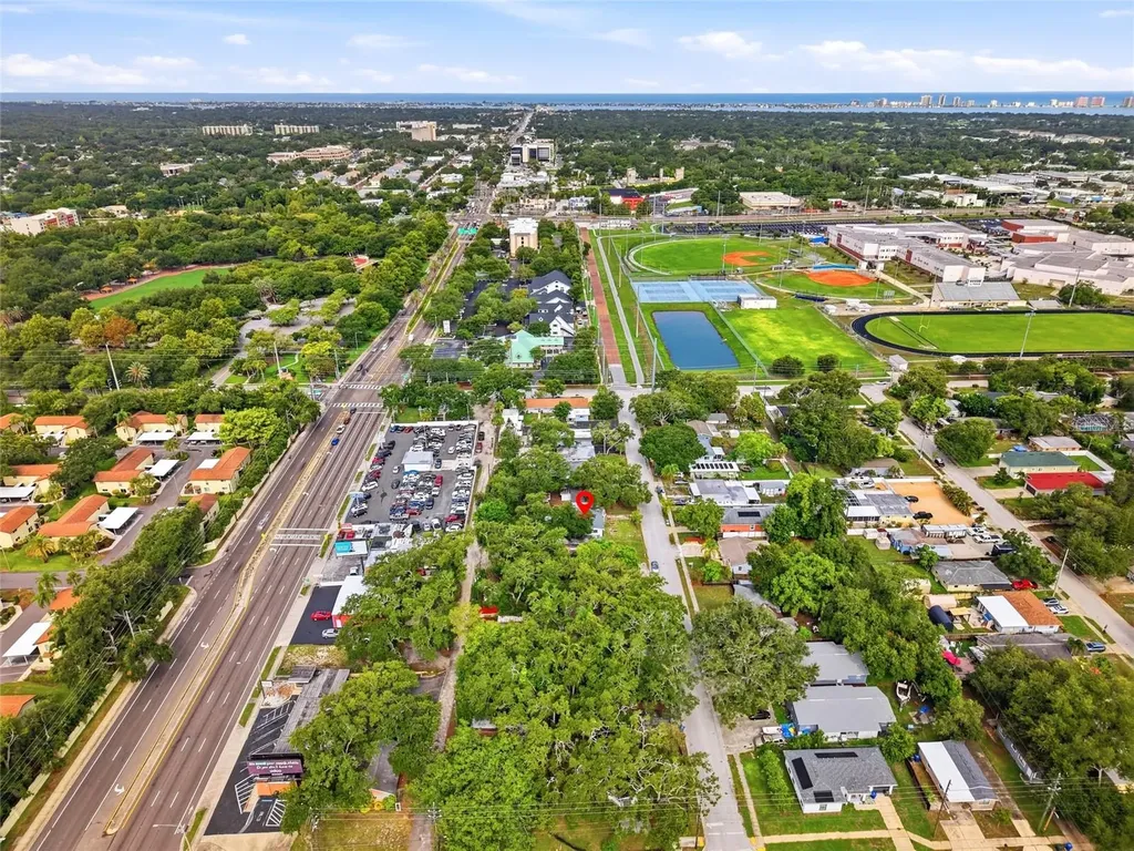 427 1st Avenue NE Largo FL 33770