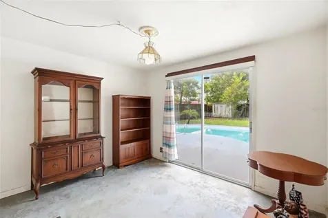 427 1st Avenue NE Largo FL 33770