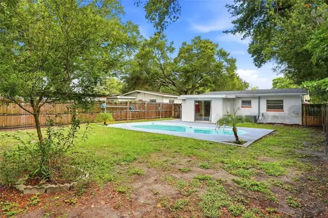 427 1st Avenue NE Largo FL 33770
