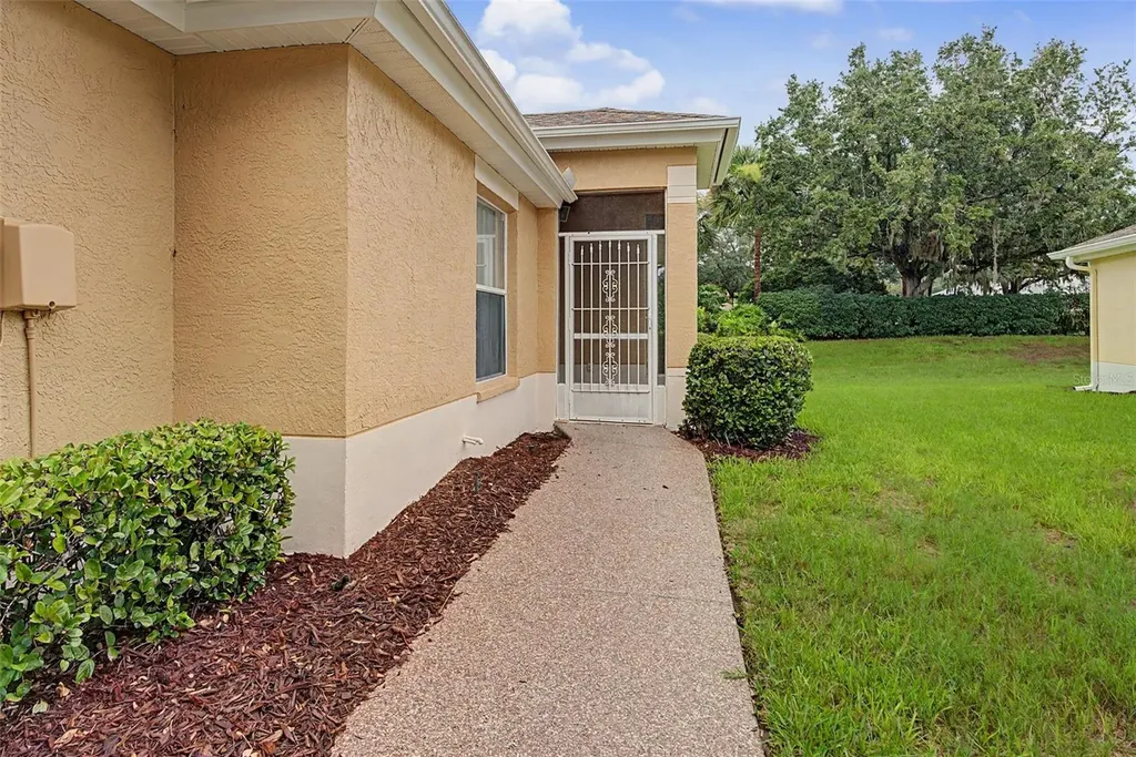 2241 Worthington Greens Drive Sun City Center FL 33573