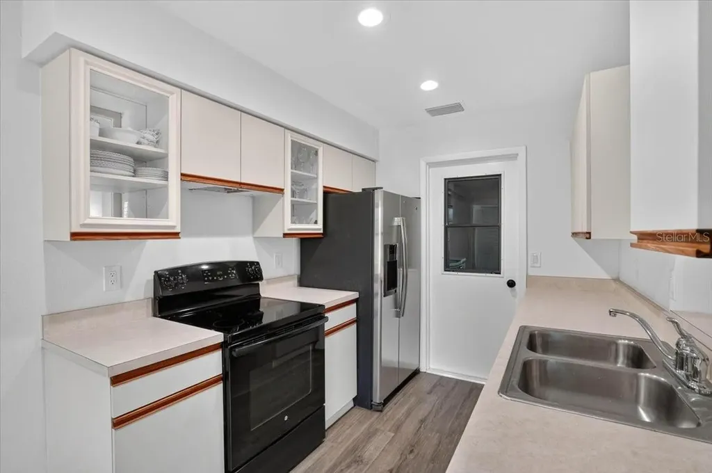 631 Foxwood Boulevard Englewood FL 34223