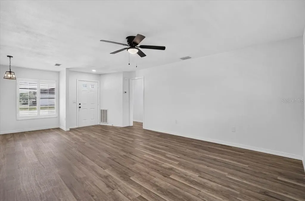 631 Foxwood Boulevard Englewood FL 34223