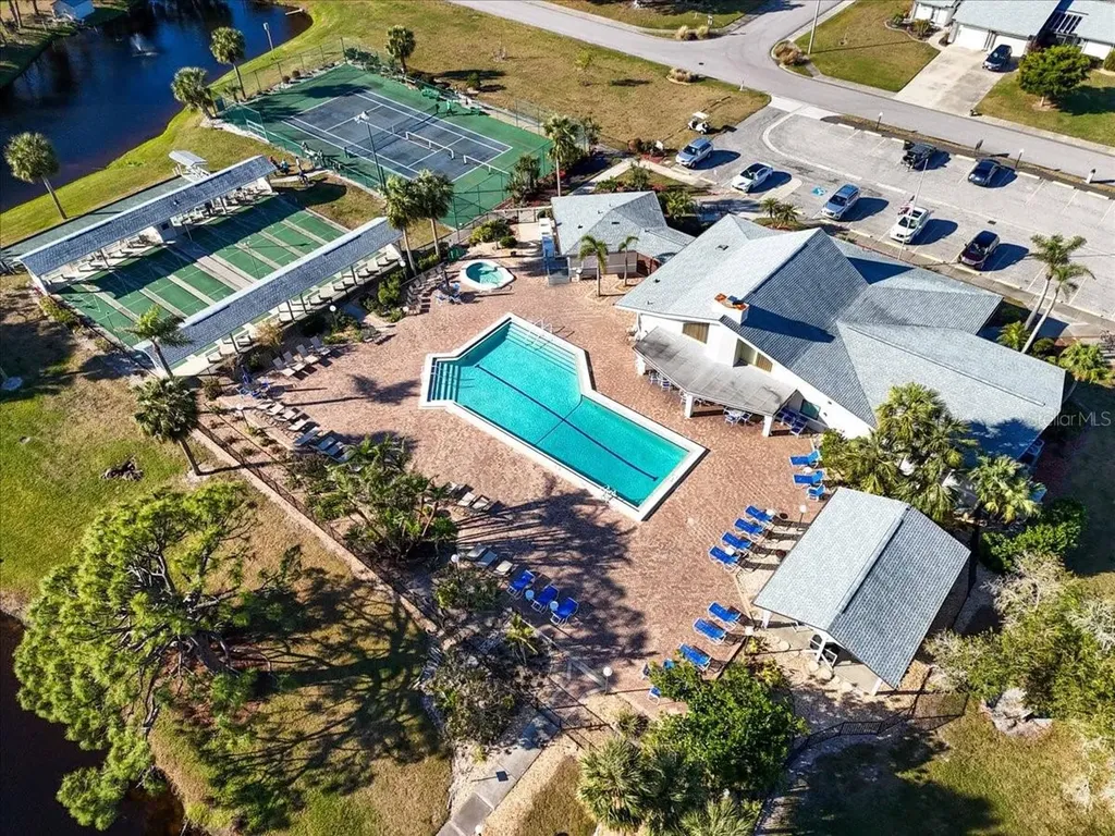 631 Foxwood Boulevard Englewood FL 34223
