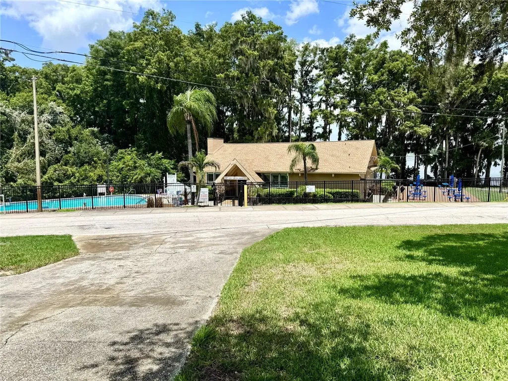 1610 Berwick Court Palm Harbor FL 34684