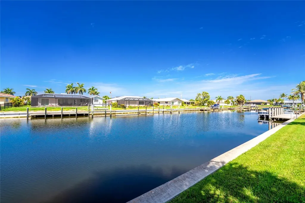 321 Capri Isles Court Punta Gorda FL 33950