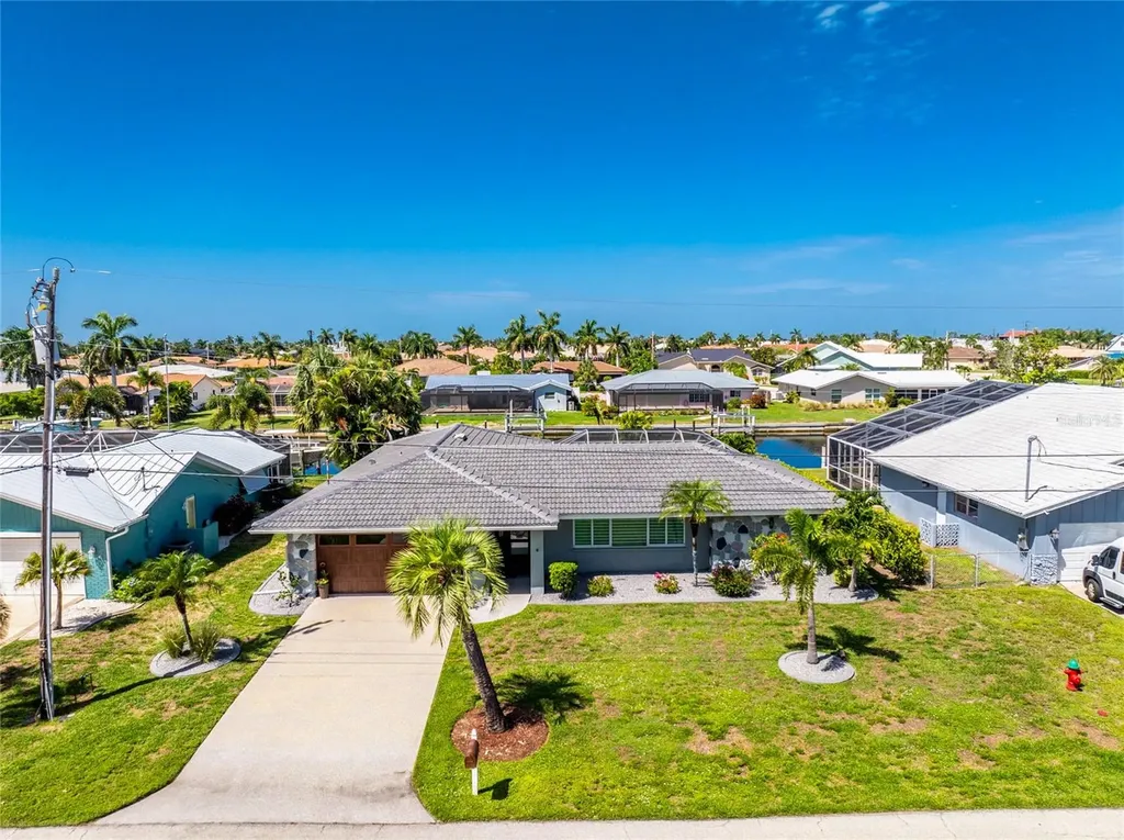 321 Capri Isles Court Punta Gorda FL 33950