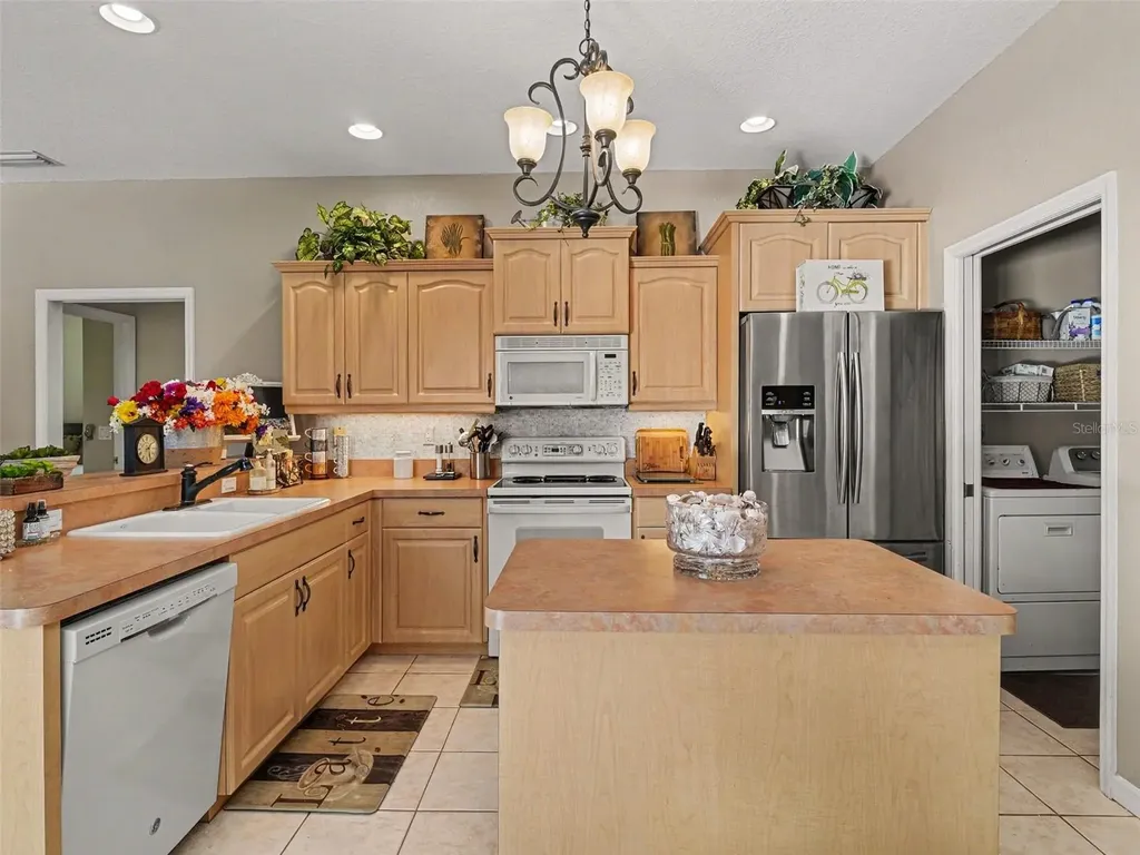 4049 Giannini Lane Sarasota FL 34233