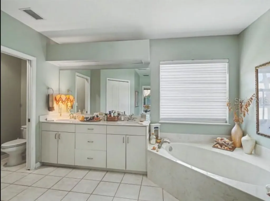 4049 Giannini Lane Sarasota FL 34233