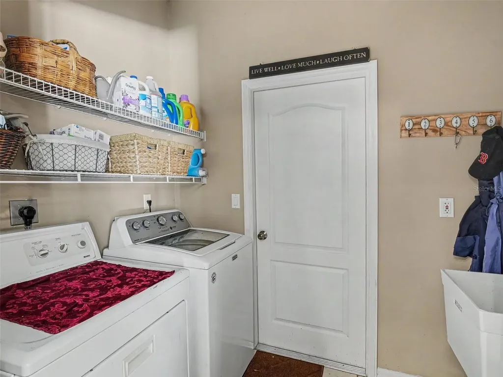 4049 Giannini Lane Sarasota FL 34233