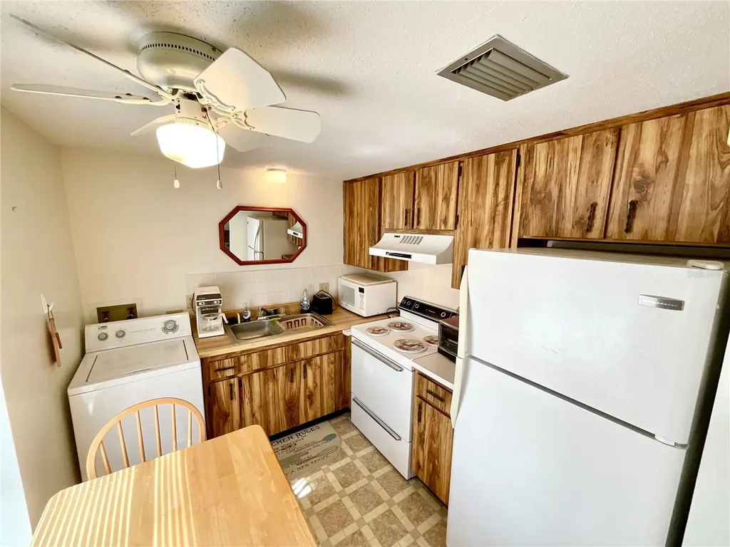 1980 Tahitian Place Dunedin FL 34698