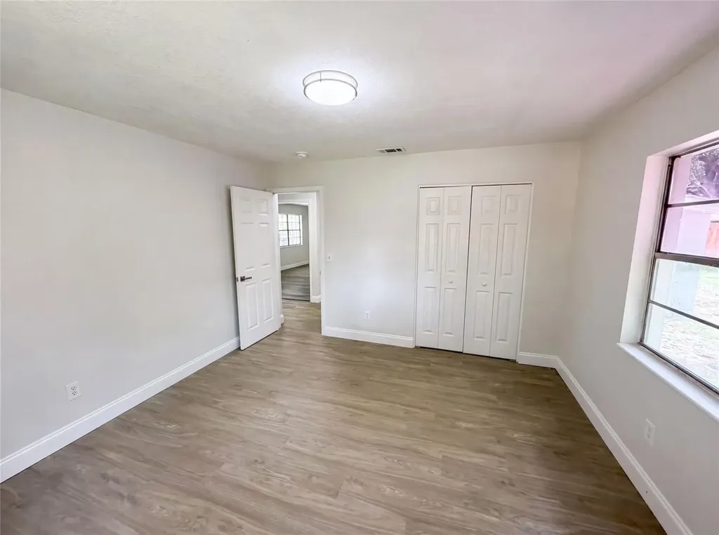 585 Hewett Drive Orlando FL 32807