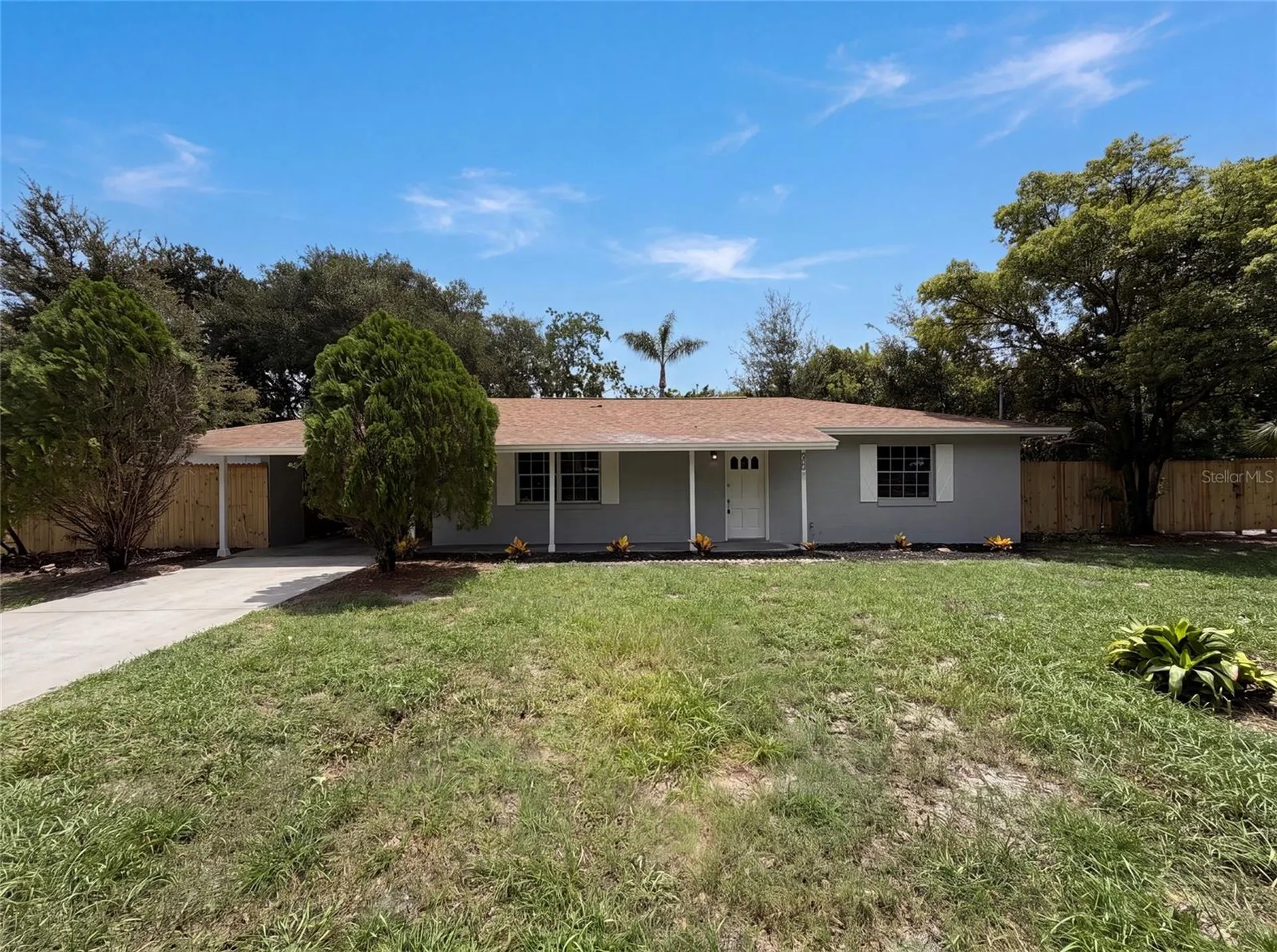 585 Hewett Drive Orlando FL 32807