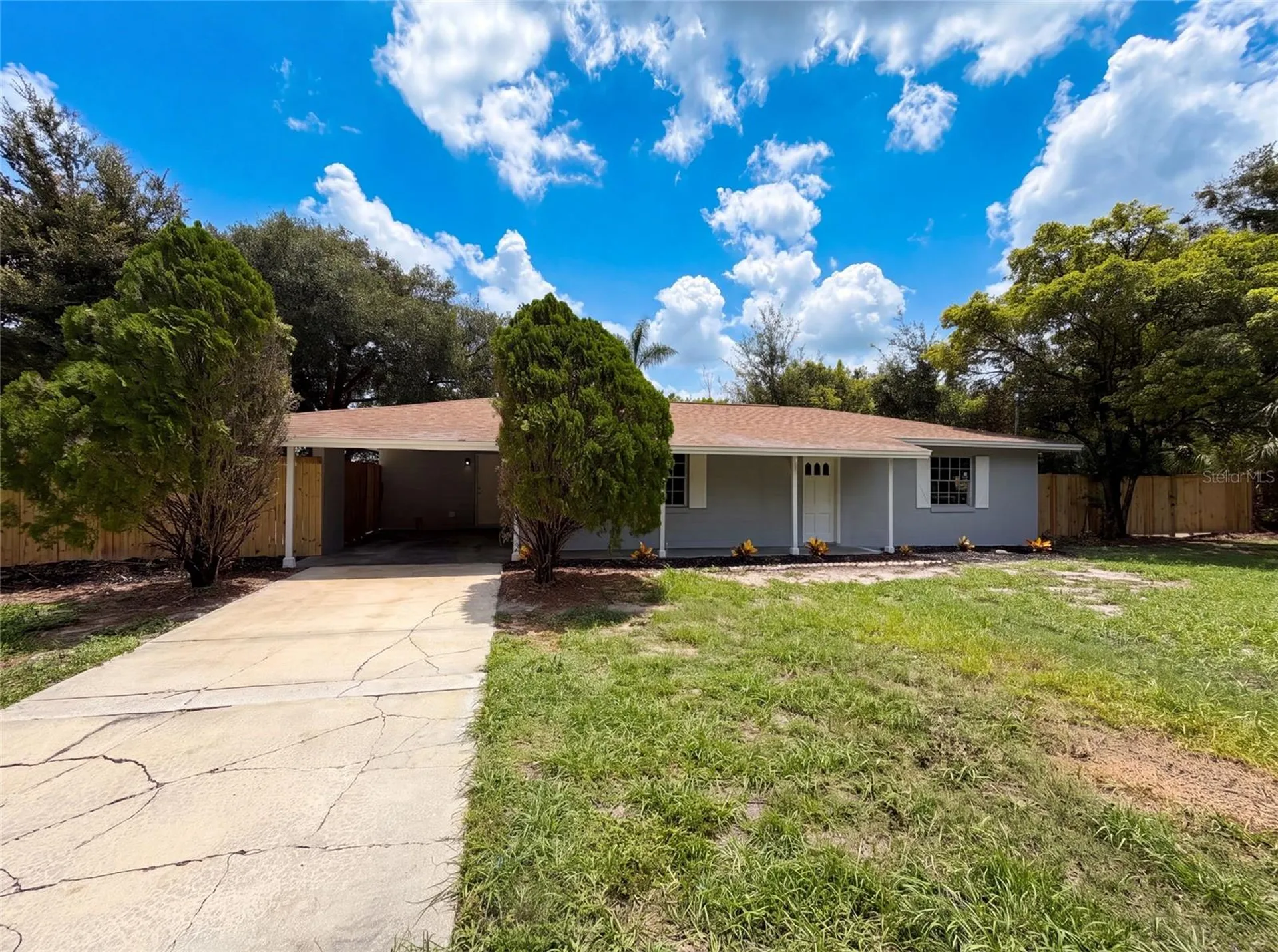 585 Hewett Drive Orlando FL 32807