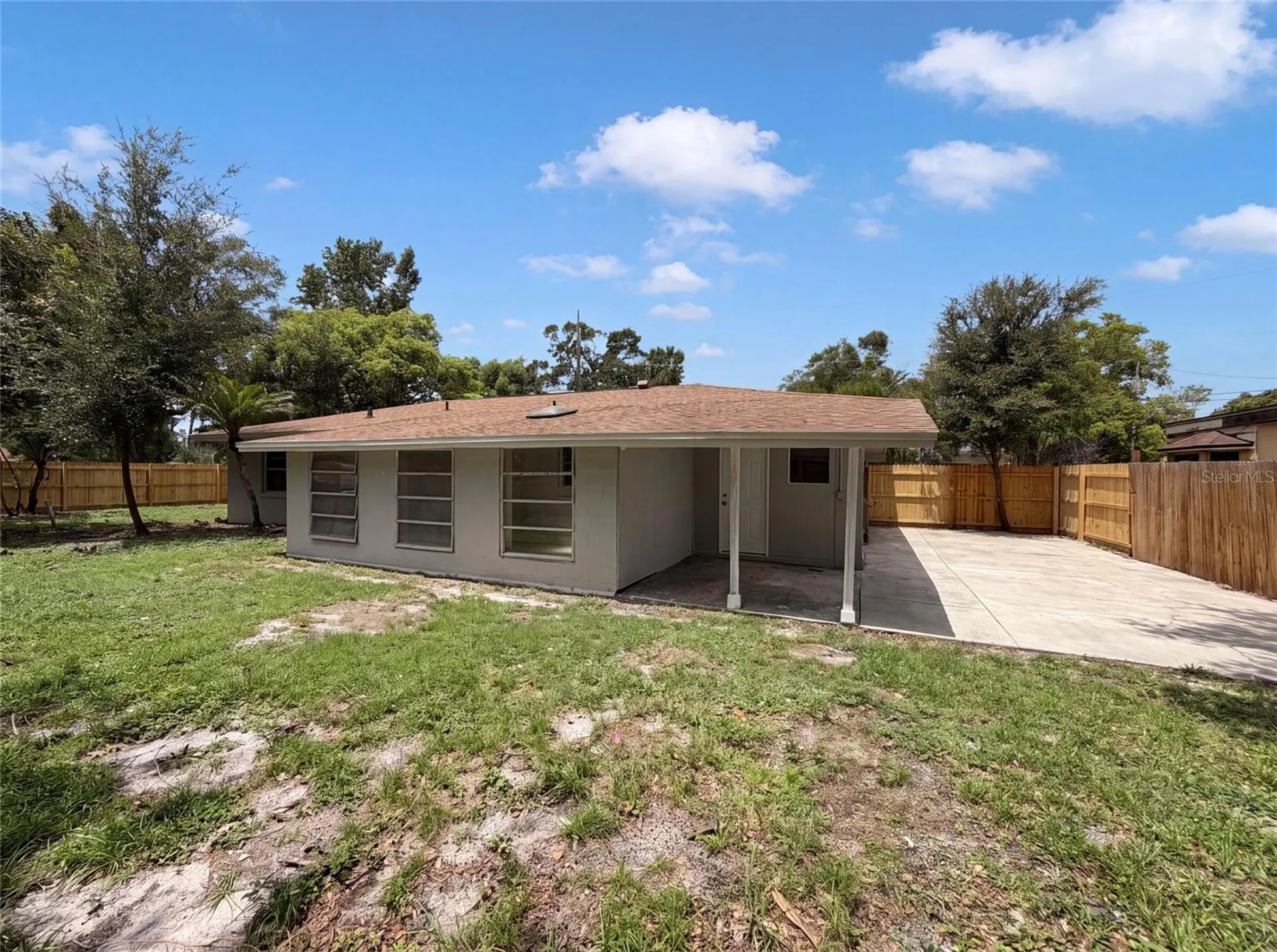 585 Hewett Drive Orlando FL 32807